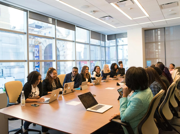 金觸點(diǎn)峰會(huì)